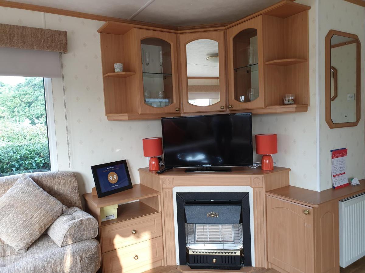 Ruth's Rest Country Retreat With Private Hot Tub Campsite